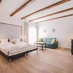 Mathias Rex Hotel