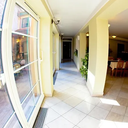 فندق Mathias Rex