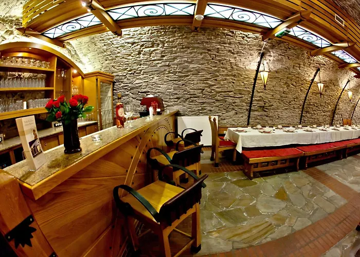 Mathias Rex Hotel 3*